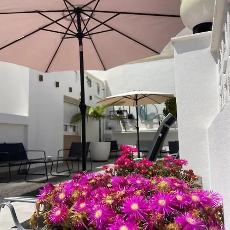 Olivia Trg شقة فندقية *